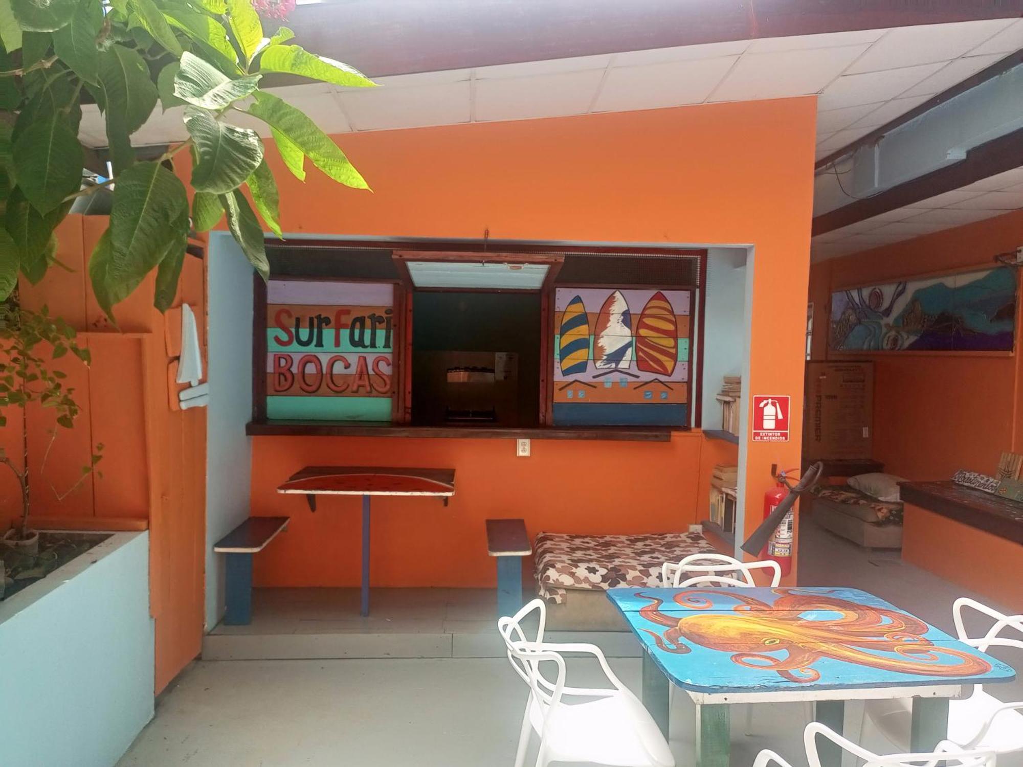 Surfari Bocas Hostel Bocas del Toro Exterior photo