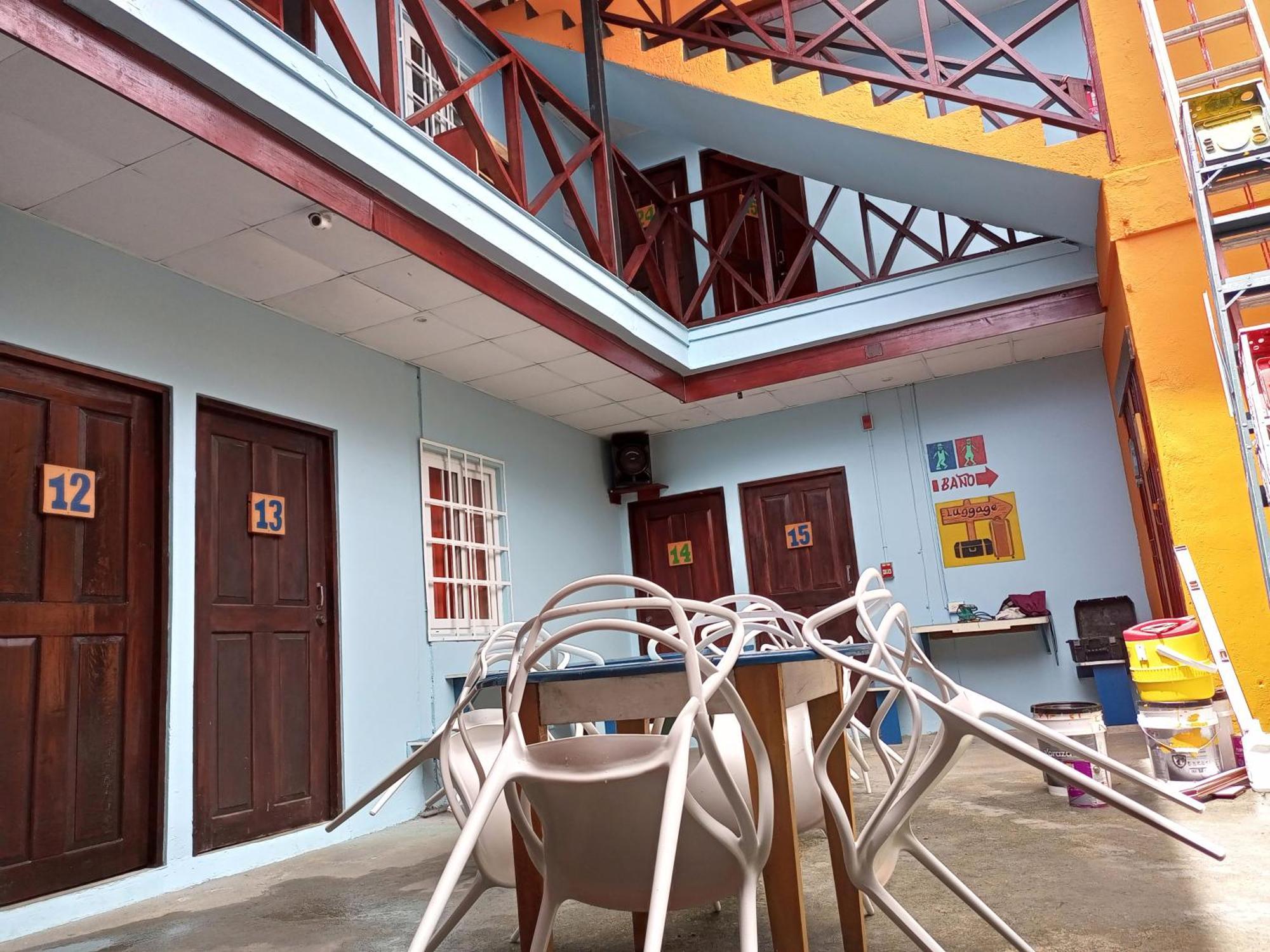 Surfari Bocas Hostel Bocas del Toro Exterior photo