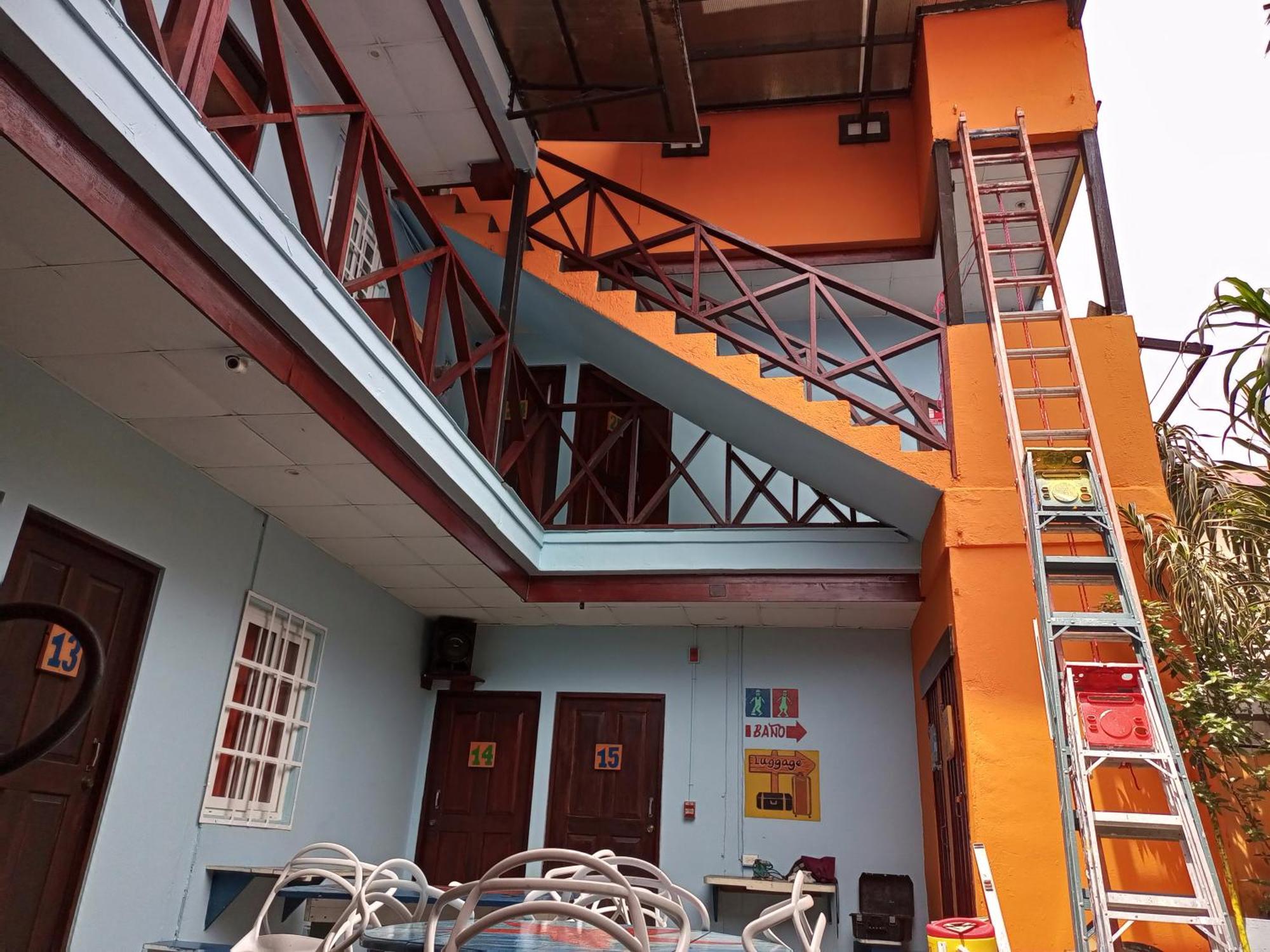 Surfari Bocas Hostel Bocas del Toro Exterior photo